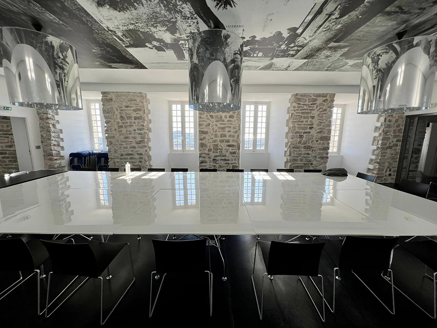 salle du conseil municipal du Castellet salle du conseil municipal castellet